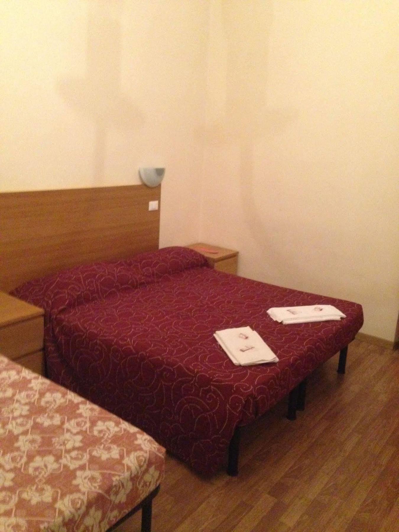 Dixi Bird Guesthouse Рим Екстериор снимка