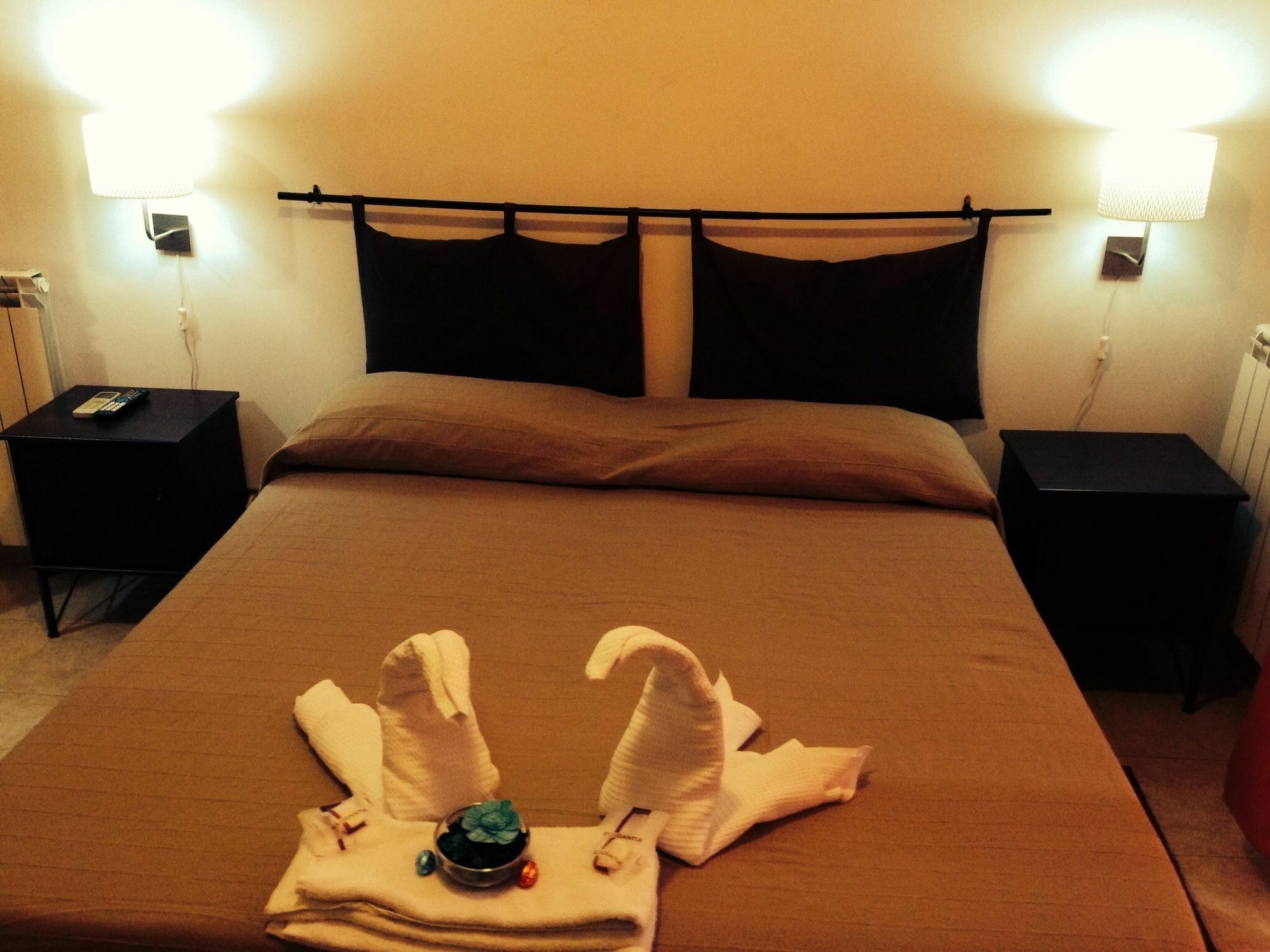 Dixi Bird Guesthouse Рим Екстериор снимка