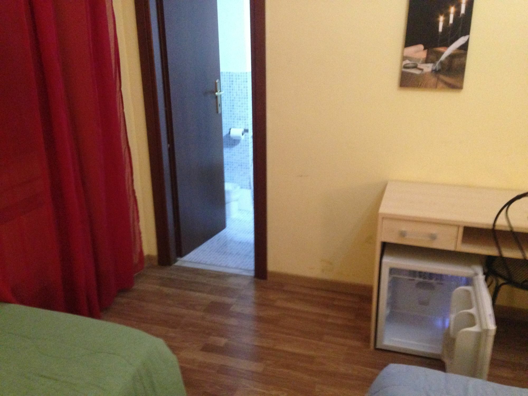 Dixi Bird Guesthouse Рим Екстериор снимка