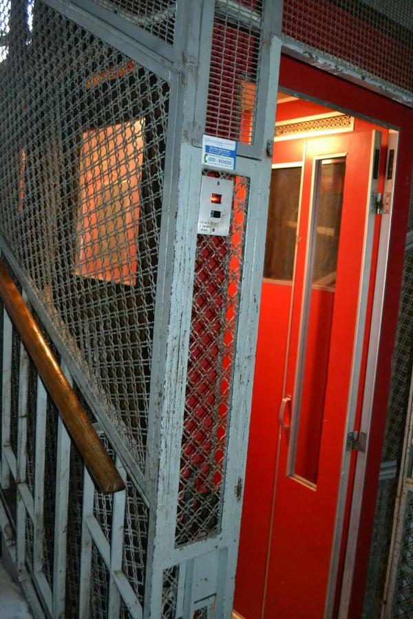 Dixi Bird Guesthouse Рим Екстериор снимка