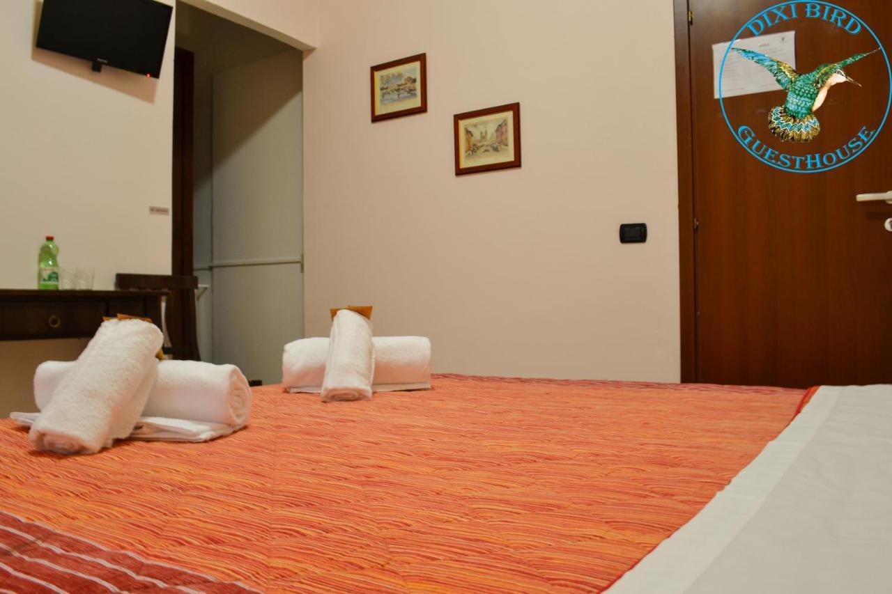 Dixi Bird Guesthouse Рим Екстериор снимка